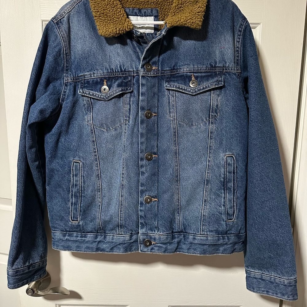 Goodfellow & Co. Men's Faux Shearling Lined Denim Trucker Jacket - Picture 3 of 5